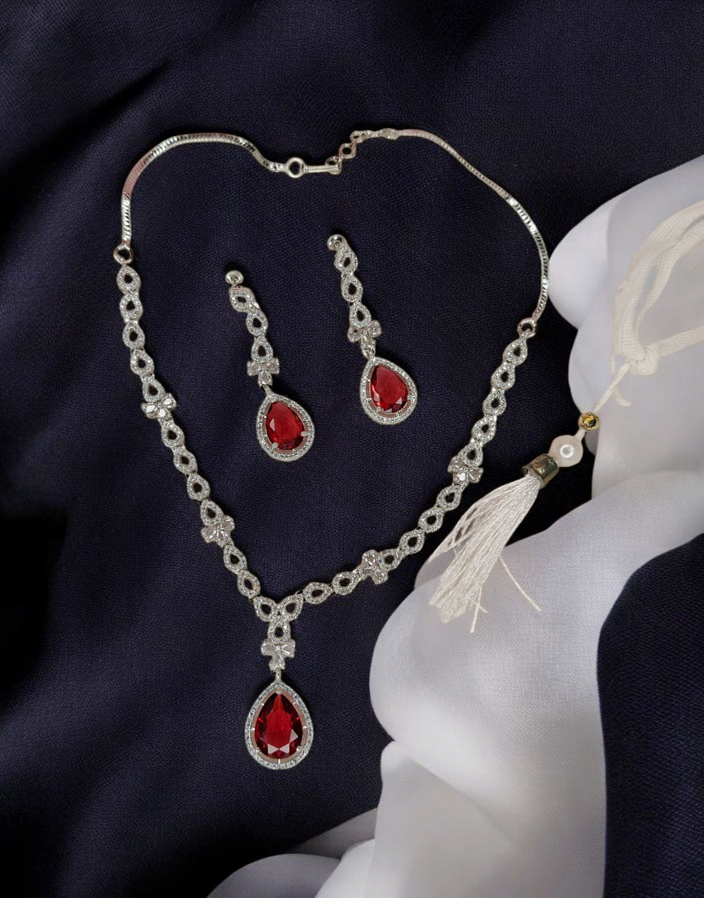 Crimson Elegance Necklace Set